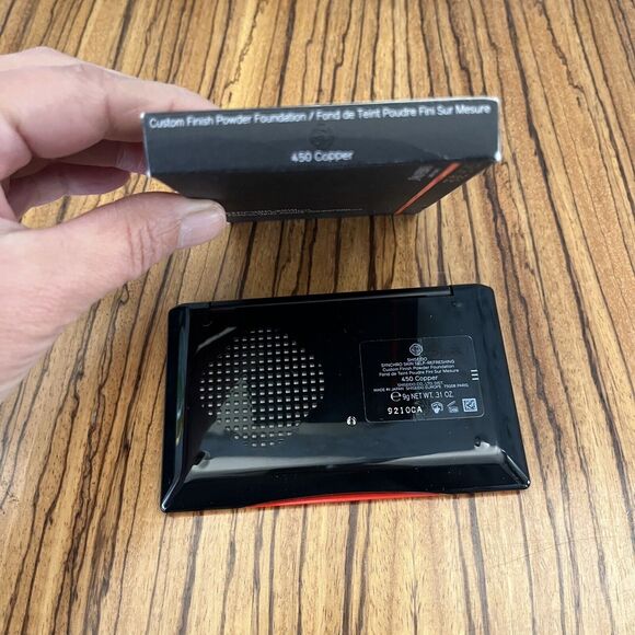 Shiseido Synchro Skin Self-Refreshing Custom Finish Powder Foundation 450 Copper - Picture 5 of 5